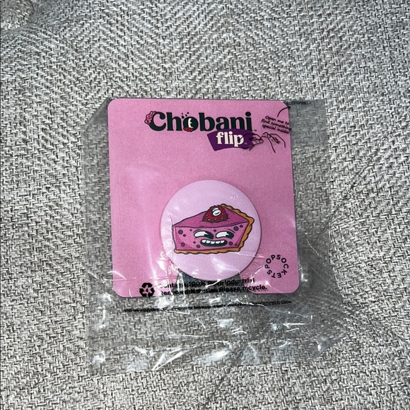 LIMITED EDITION CHOBANI FLIP YOGURT POPSOCKET STRAWBERRY PINK PIE NWT - Picture 1 of 2